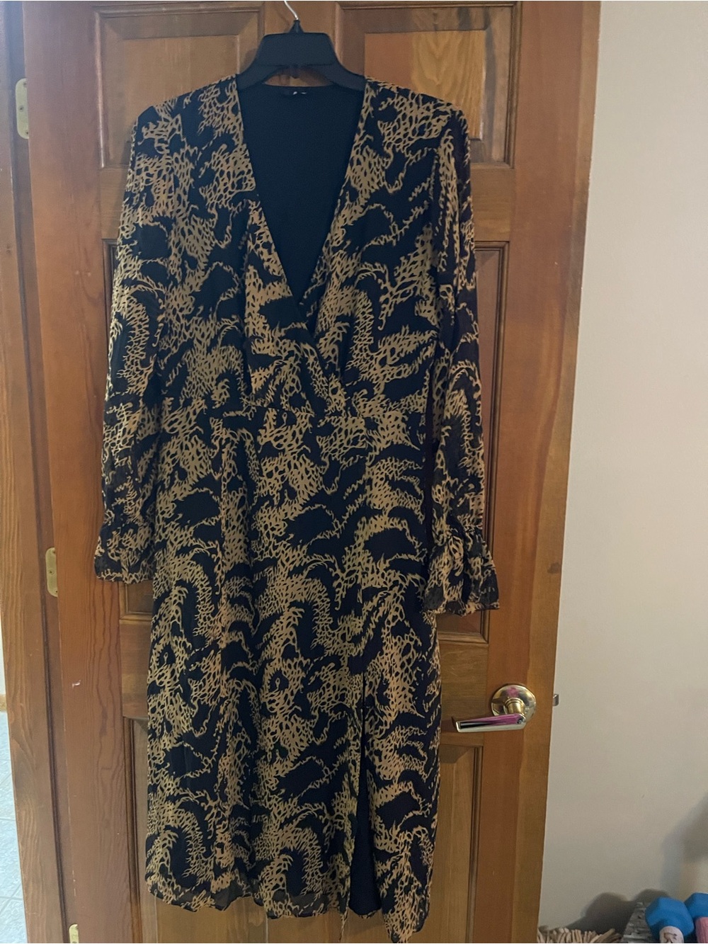 PAIGE Black and Tan Printed Long-Sleeve Wrap Dress